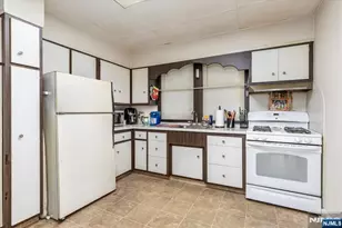 1 4th St, North Arlington, NJ 07031 - Photo 8