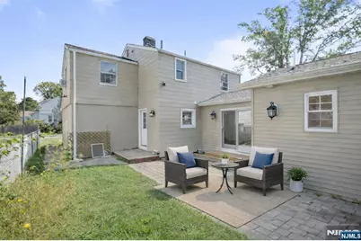 32 E Harrison Place, Livingston, NJ 07039 - Photo 28