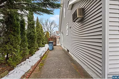 4 Banta Place, Bergenfield, NJ 07621 - Photo 28