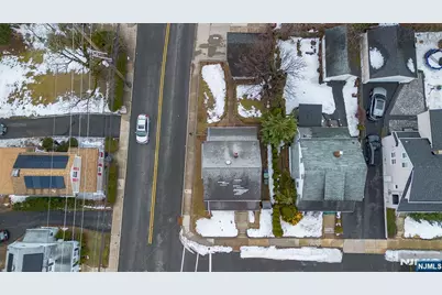 4 Banta Place, Bergenfield, NJ 07621 - Photo 8