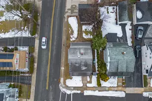 4 Banta Pl, Bergenfield, NJ 07621 - Photo 8