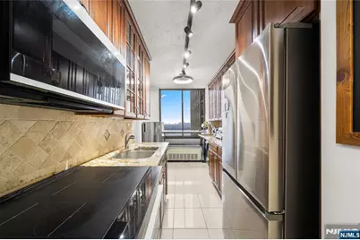 200 Winston Drive 2110 #2110, Cliffside Park, NJ 07010 - Photo 8