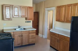 17 Laird Pl, Cliffside Park, NJ 07010 - Photo 2