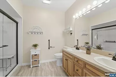 375 Rifle Camp Road 105 #105, Woodland Park, NJ 07424 - Photo 10