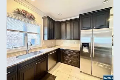 229 E Columbia Avenue B #B, Palisades Park, NJ 07650 - Photo 14