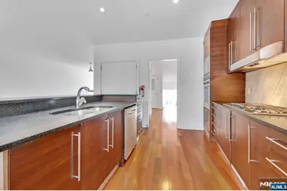 22 Vela Way, Edgewater, NJ 07020 - Photo 12