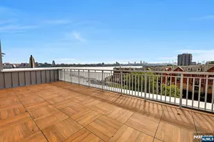 22 Vela Way, Edgewater, NJ 07020 - Photo 40