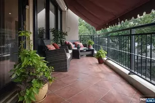 1 Horizon Road 403, Fort Lee, NJ 07024 - Photo 8