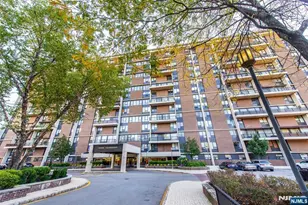 1 Horizon Road 403, Fort Lee, NJ 07024 - Photo 20