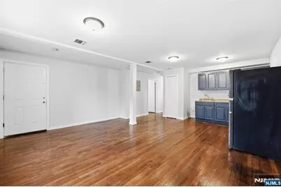 9 Godwin Avenue, Paterson, NJ 07501 - Photo 4