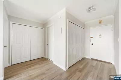 7855 Boulevard East 28K #28K, North Bergen, NJ 07047 - Photo 8