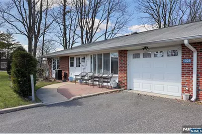 1028B Shetland Drive, Lakewood, NJ 08701 - Photo 8