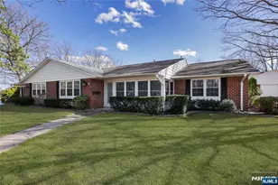 1028B Shetland Dr, Lakewood, NJ 08701 - Photo 2