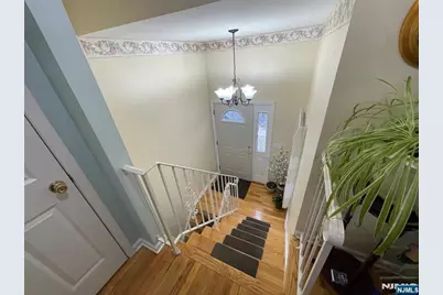 608 Monroe Street, Carlstadt, NJ 07072 - Photo 6