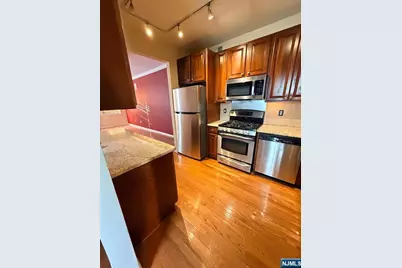 323 Wilshire Drive 3024 #3024, Nutley, NJ 07110 - Photo 8