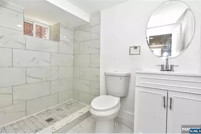 100 Chestnut Street, Rochelle Park Township, NJ 07662 - Photo 28