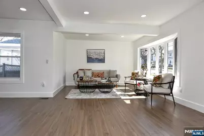 100 Chestnut Street, Rochelle Park Township, NJ 07662 - Photo 6
