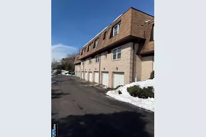 184 S Washington Avenue A6 #A6, Bergenfield, NJ 07621 - Photo 1