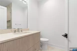 21 Manor Ct, Glen Rock, NJ 07452 - Photo 16