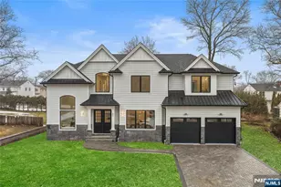 21 Manor Ct, Glen Rock, NJ 07452 - Photo 1