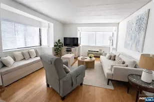 5 Linden Street 2E, Hackensack, NJ 07601 - Photo 1