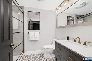 112 Bloomfield Street 1, Hoboken, NJ 07030 - Photo 10