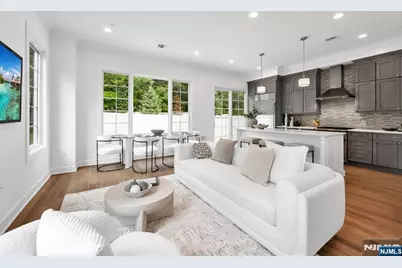 19 Gabriel Court 19 #19, Paramus, NJ 07652 - Photo 4