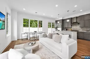 19 Gabriel Ct 19, Paramus, NJ 07652 - Photo 4