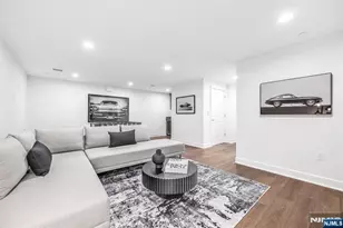 19 Gabriel Ct 19, Paramus, NJ 07652 - Photo 42