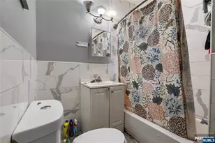 104 Wegman Pkwy, Jersey City, NJ 07305 - Photo 12