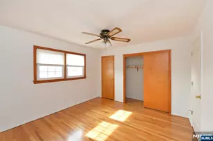 11 Gregory Ct, Elmwood Park, NJ 07407 - Photo 4