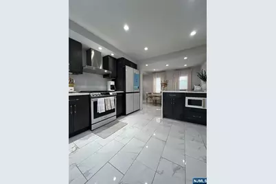 493 River Drive, Elmwood Park, NJ 07407 - Photo 2