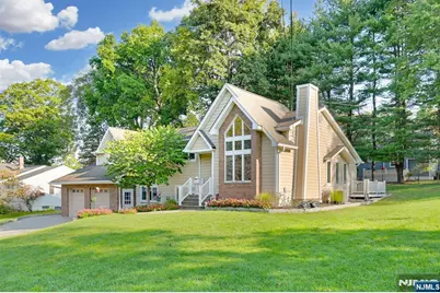 164 Leach Avenue, Park Ridge, NJ 07656 - Photo 2