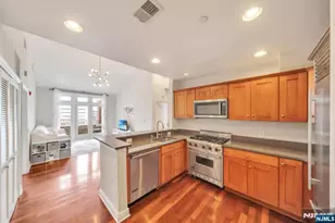 7400 River Road 419, North Bergen, NJ 07047 - Photo 6