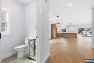 34 Zazzetti St, Waldwick, NJ 07463 - Photo 4