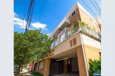 10 Palisade Avenue 2C #2C, Cliffside Park, NJ 07010 - Photo 2