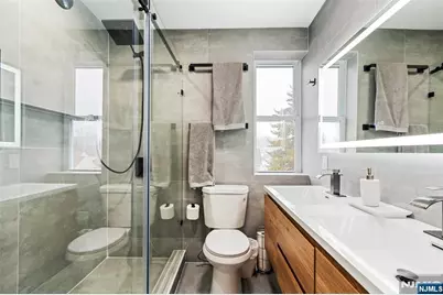 116 Lexington Avenue, Dumont, NJ 07628 - Photo 18