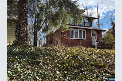 528 Terrace Avenue, Hasbrouck Heights, NJ 07604 - Photo 1