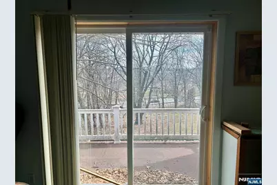 528 Terrace Avenue, Hasbrouck Heights, NJ 07604 - Photo 10