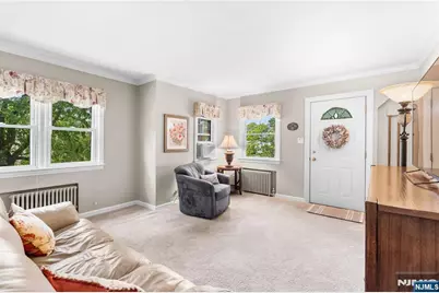 193 Wales Avenue, River Edge, NJ 07661 - Photo 10