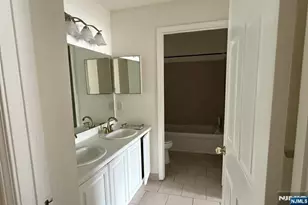 17 Mulberry St, Jersey City, NJ 07305 - Photo 8