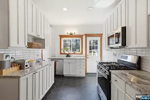 12 Chestnut St, Cresskill, NJ 07626 - Photo 16