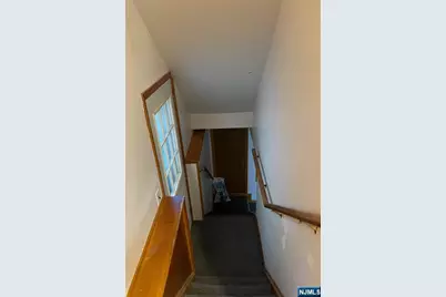 3 Ann Street 1F #1f, Harrison, NJ 07029 - Photo 2