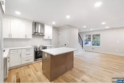 355 Rea Avenue, Hawthorne, NJ 07506 - Photo 12