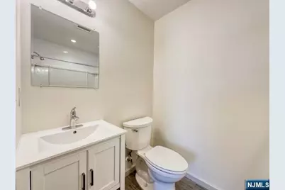 103 Johnson Avenue 203 #203, Hackensack, NJ 07601 - Photo 8