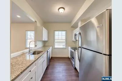 103 Johnson Avenue 203 #203, Hackensack, NJ 07601 - Photo 2