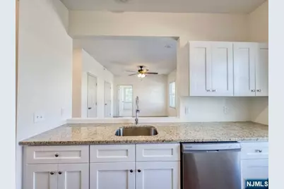 103 Johnson Avenue 203 #203, Hackensack, NJ 07601 - Photo 4