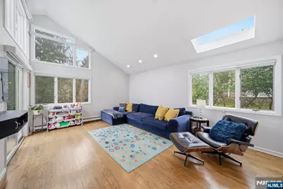 126 Sussex Road, Tenafly, NJ 07670 - Photo 18