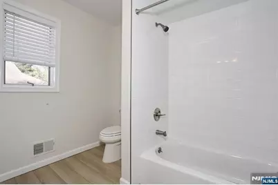 607 Glasmere Road, Mahwah, NJ 07430 - Photo 32