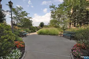 300 Winston Dr 502, Cliffside Park, NJ 07010 - Photo 26